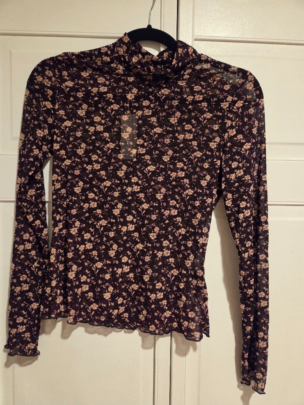 NWT Heartloom semi sheer top - Picture 2 of 6